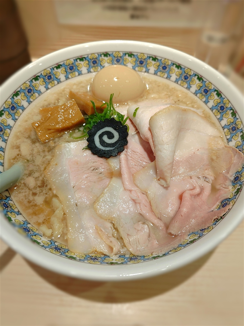 �Ќ��_���X�A�D�y�A�_���X�����A���΋�A�{�[�����[��